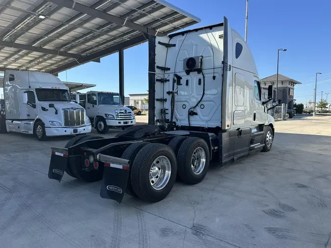 2021 Freightliner Cascadiaa5640280168cbbe2ddf586db68e3574d