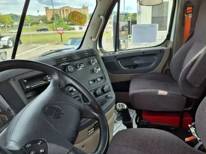 2020 FREIGHTLINER/MERCEDES CASCADIA 125a56492d2f0f97cb27c69c75b47026227