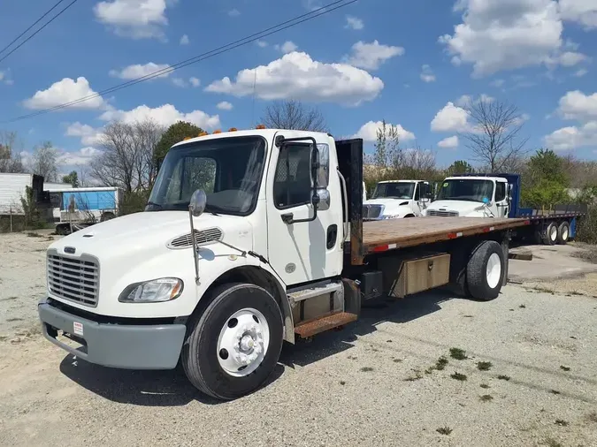 2017 FREIGHTLINER/MERCEDES M2 106a56734fb8c2c25bb8b77eda9e9c07853
