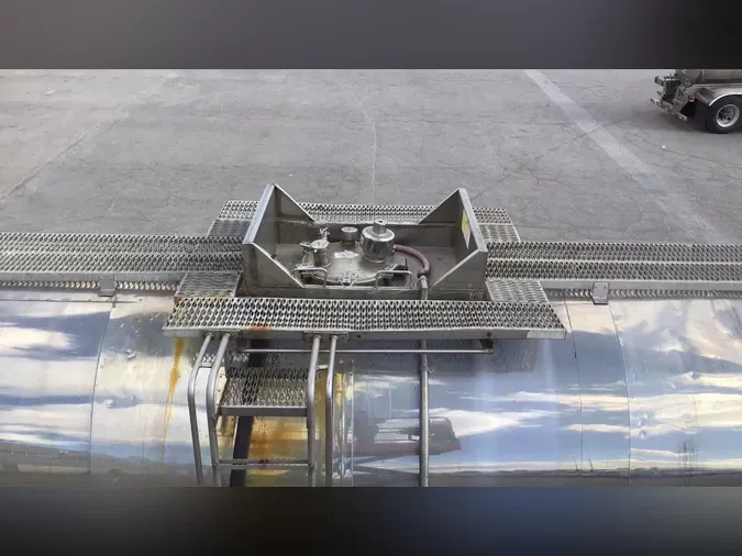 1995 STE a56a82d711a549c7a555d747138d2f37