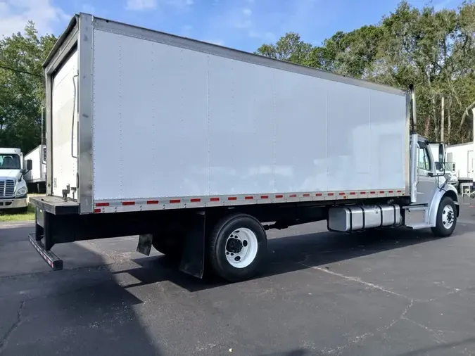 2021 FREIGHTLINER/MERCEDES M2 106