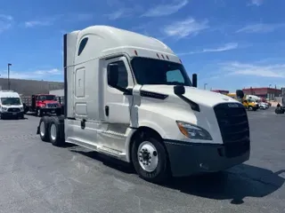 2019 FREIGHTLINER T12664ST