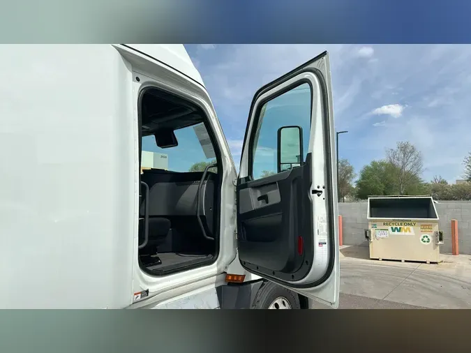 2021 Freightliner Cascadia 126a57193d2d8e8bec3f71a5dd288f871ef