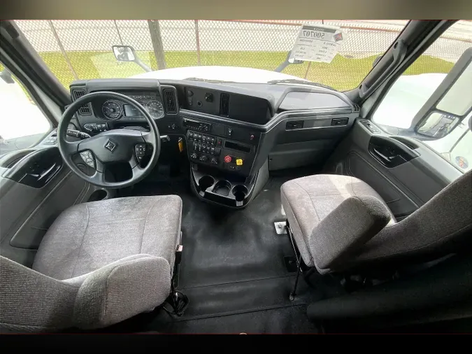 2021 INT LT625 6x4