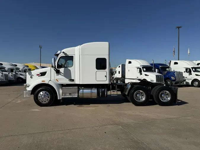 2021 Peterbilt 567