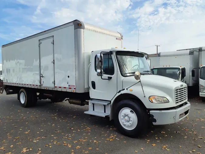 2017 FREIGHTLINER/MERCEDES M2 106