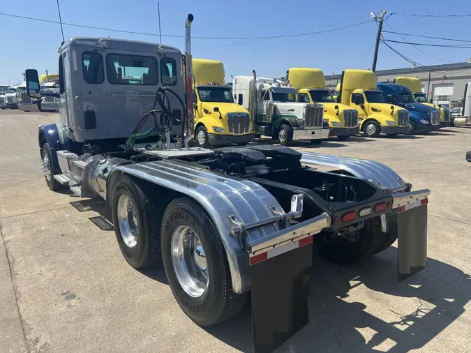 2023 Peterbilt 567