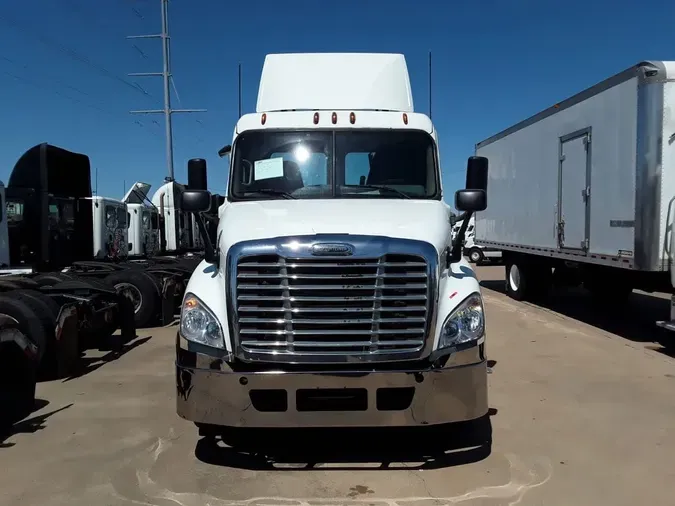 2016 FREIGHTLINER CASCADIA 125