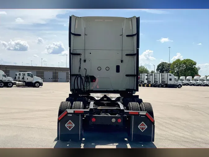 2022 INT LT625 6x4