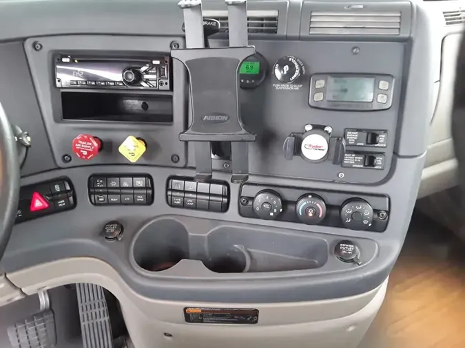 2018 FREIGHTLINER/MERCEDES CASCADIA 125a57d9257fed770259eb354f54617aac2