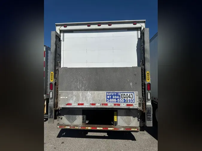2018 FREIGHTLINER/MERCEDES M2 112