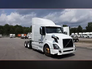 2016 Volvo VNL 740