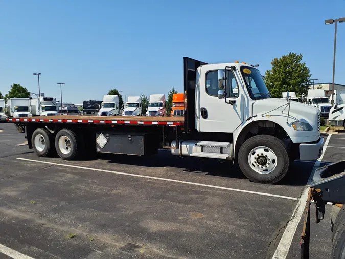 2016 FREIGHTLINER/MERCEDES M2 106