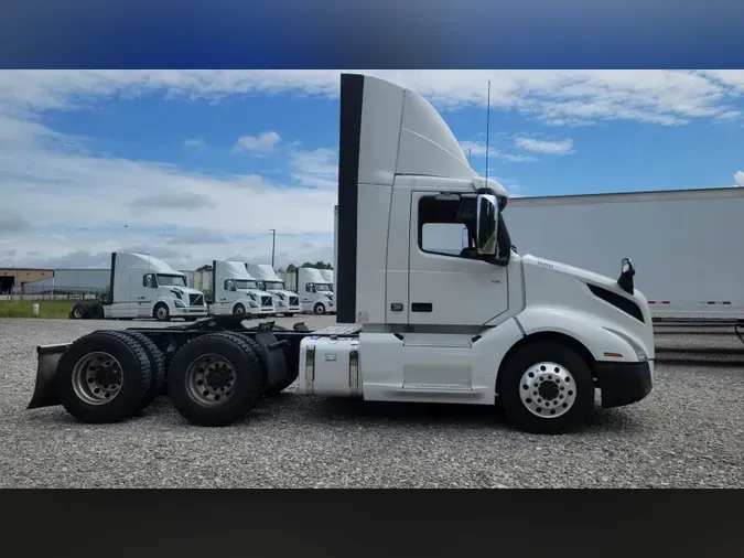 2019 Volvo VNL300