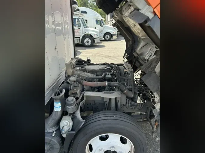 2020 ISUZU NQRa5909b4fe63dab2c8d3f07364d407053