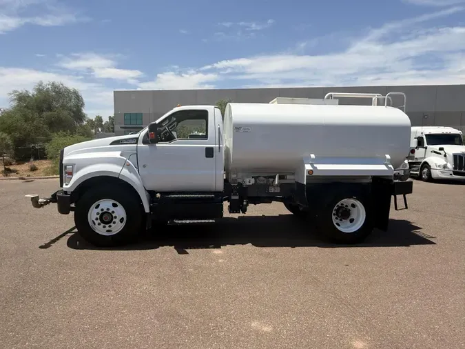 2025 Ford F-750