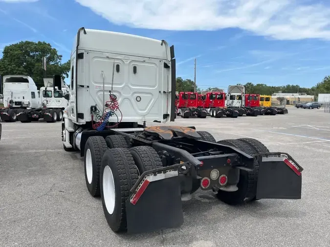 2019 FREIGHTLINER CASCADIA 125