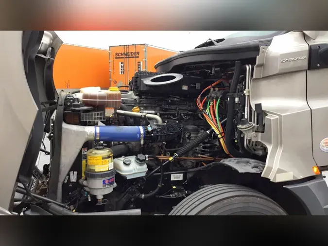 2022 Freightliner Cascadia 126