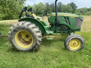 2015 John Deere 5055E