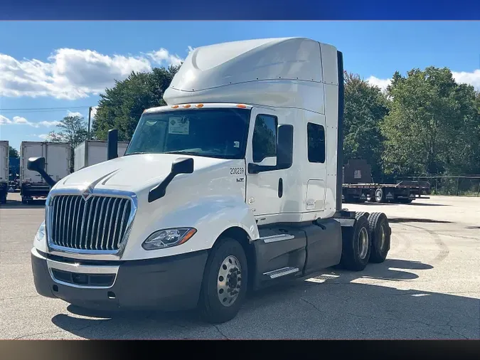 2022 INT LT625 6x4