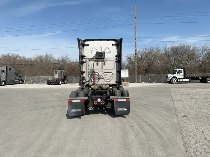 2021 Freightliner Cascadia