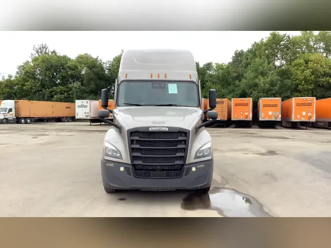 2023 Freightliner Cascadia