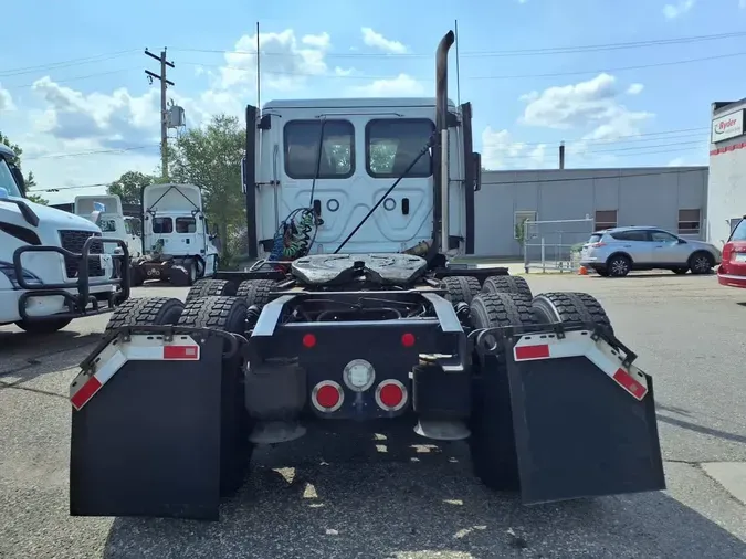 2019 FREIGHTLINER CASCADIA 125