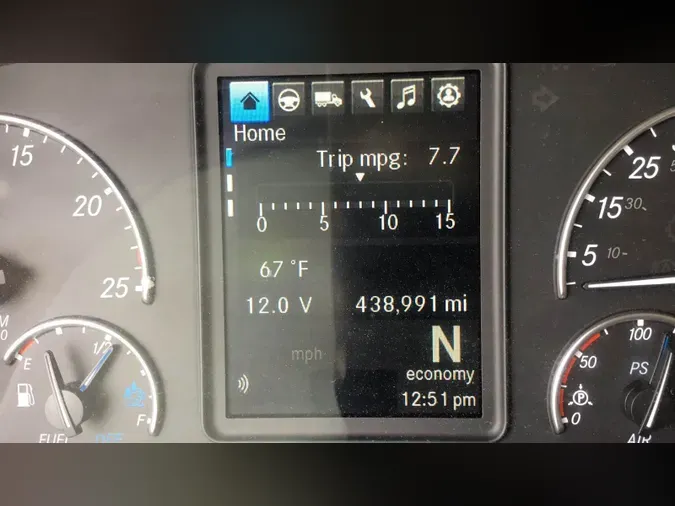 2022 Freightliner Cascadia 126a5a626b2524d88aea1e7f666a3fa01a6