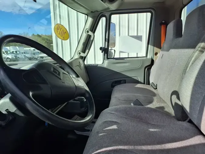 2019 NAVISTAR INTERNATIONAL 4300LP (4X2)