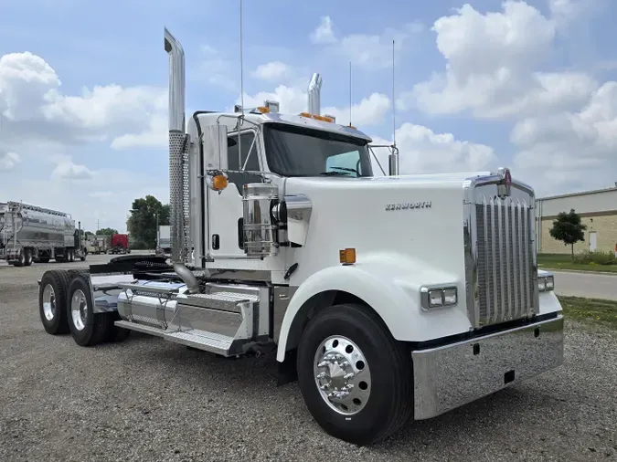 2026 Kenworth W900La5ab0722d64bc8b398386ad39efde0a3