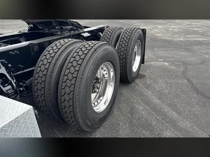 2021 PETERBILT 579