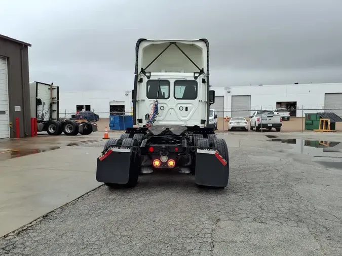 2019 FREIGHTLINER/MERCEDES CASCADIA 125a5acae85401c3c60f4dd6f05578f62d8