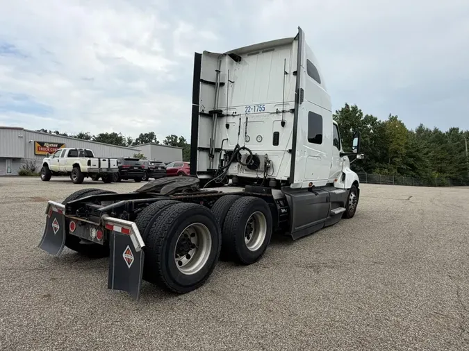 2022 International LT625