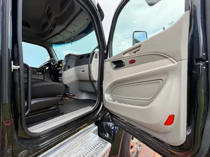 2019 PETERBILT 579