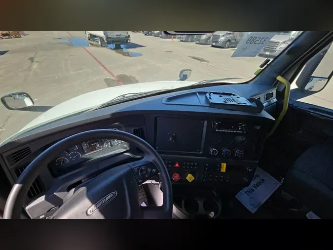 2024 Freightliner Cascadia 126