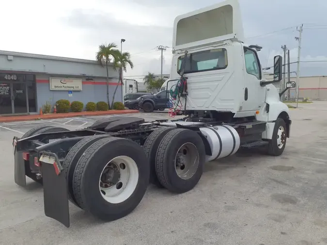 2019 NAVISTAR INTERNATIONAL LT625 DAYCAB T/A