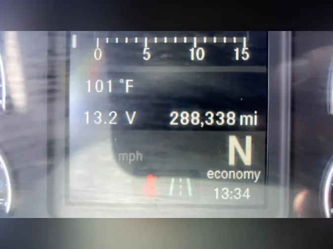 2020 Freightliner Cascadia 126