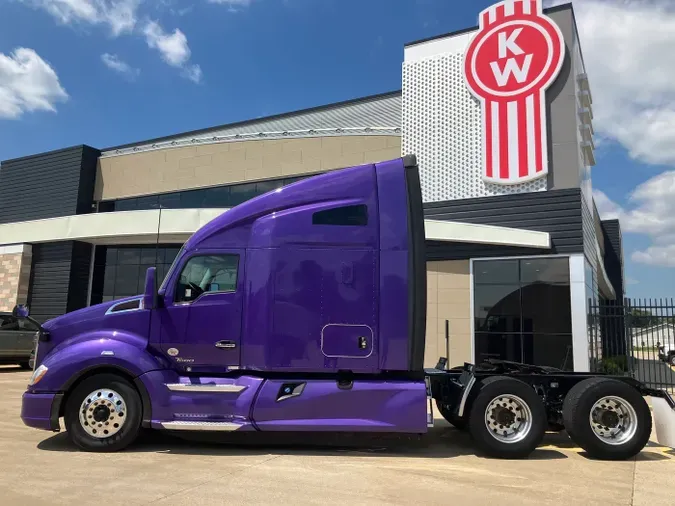 2020 Kenworth T680