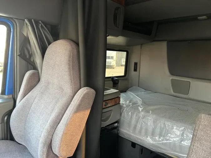2020 International LT625