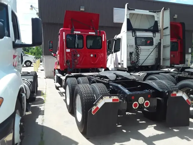 2019 FREIGHTLINER NEW CASCADIA 116