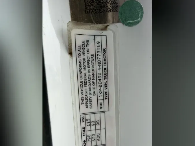 2022 Peterbilt 579a5c27ba0bad77da689668e4a4f2fef2c