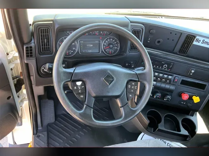 2022 INT LT625 6x4