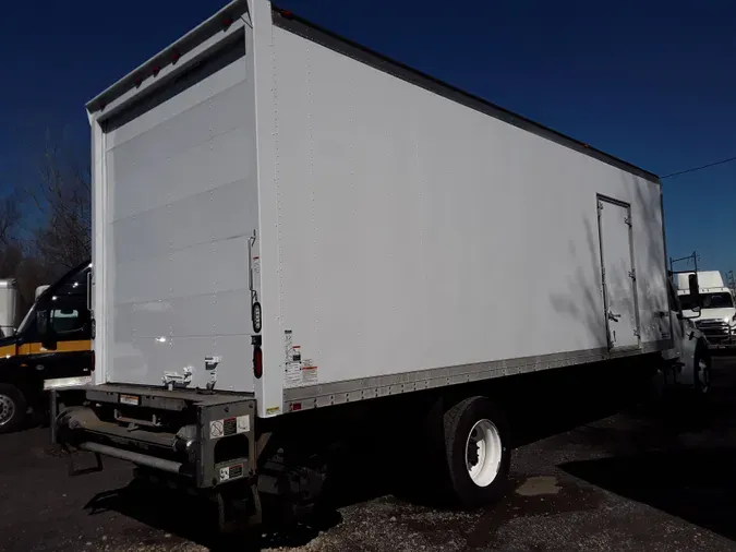 2015 FREIGHTLINER/MERCEDES M2 106