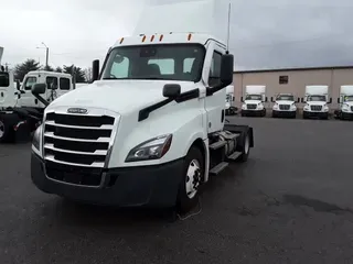 2022 FREIGHTLINER/MERCEDES CASCADIA PX12642ST