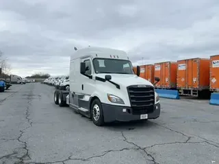 2020 Freightliner Cascadia