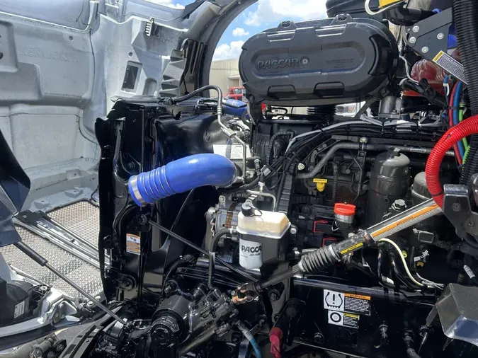 2023 Kenworth T680