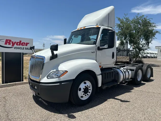 2018 NAVISTAR INTERNATIONAL LT625 DAYCAB T/Aa5cdd12779ba7f633e414d9c9d63e385