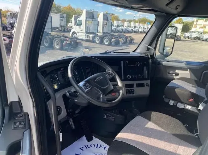 2020 Freightliner Cascadia
