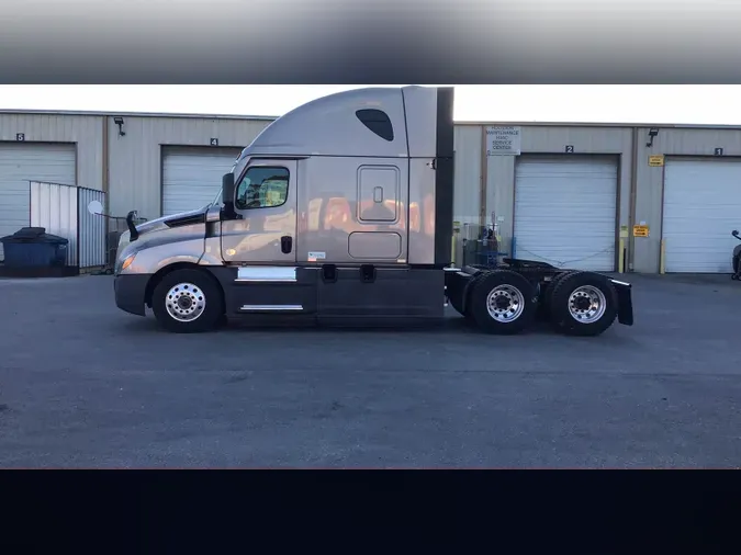 2023 Freightliner Cascadia