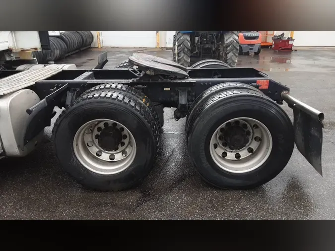 2019 Volvo VNL300